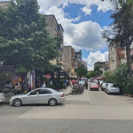 Apartment Тирана Екстериор снимка