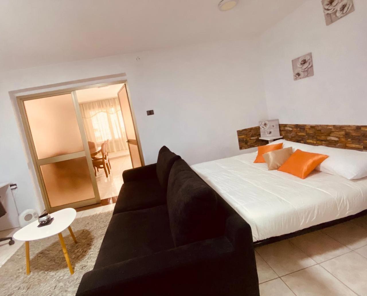 Apartment Тирана Екстериор снимка