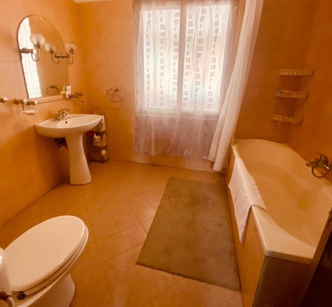 Apartment Тирана Екстериор снимка